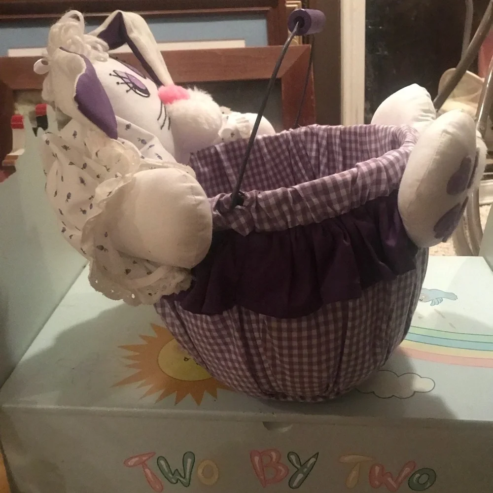 Rare Vintage 1970’s Easter Bunny Rabbit Basket